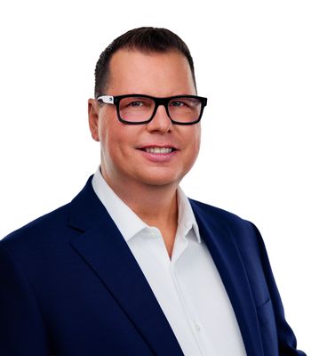 Portrait of Dan Casper, REALTOR®.